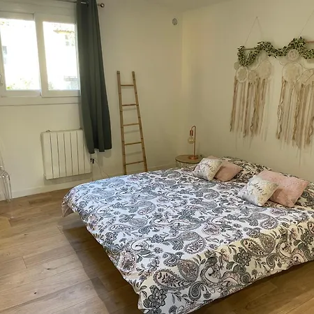 Apartment Joli Rez De Jardin 4 Pieces A Sur Cagnes-sur-Mer